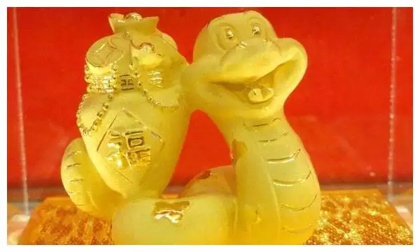 3、属蛇人打麻将吉位:属蛇的人打麻将坐哪个位置