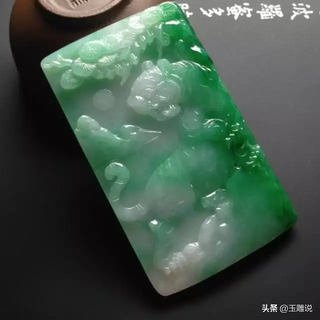 属虎的适合佩戴什么吊坠，属虎的人适合佩戴貔貅吗