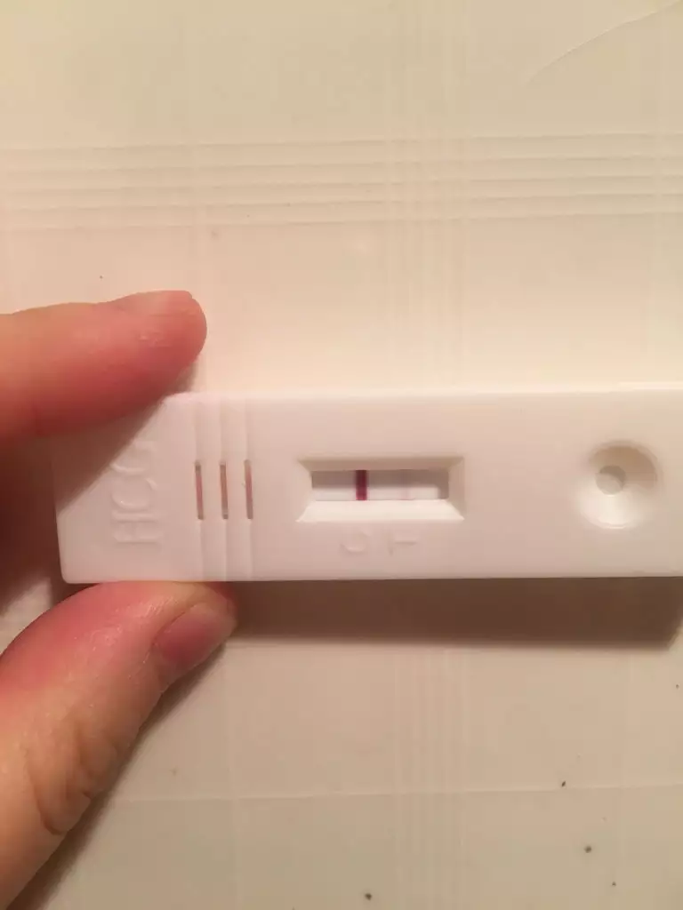 2、怀孕几天能测出来:如何知道自己已经怀孕了？有哪些明显的症状？