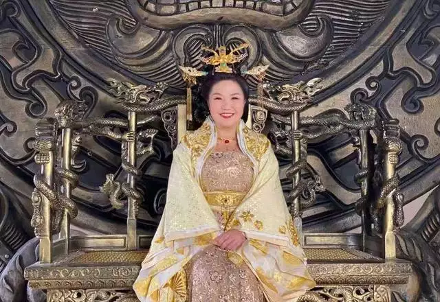 麥玲玲預測了哪些准，麥玲玲收費表