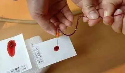 2、不用親子簽定5個動作可看出來:不用做親子鑒定就可以確定孩子是老公的嗎