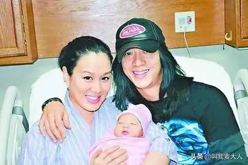3年的豬有幾段婚姻，1989年婚配"