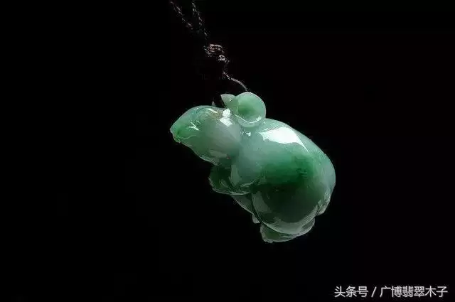 属牛可以戴玉手镯吗，生肖牛适合佩戴什么玉