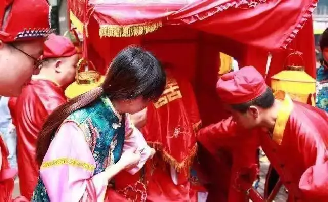 千萬不要娶屬羊女人，1979年羊人一生幾次婚姻