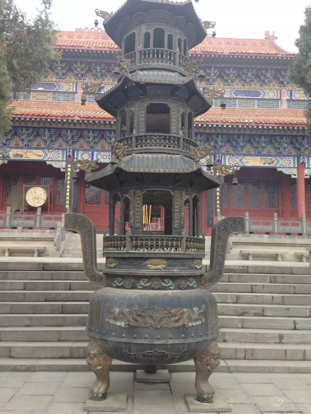 6、河南哪个地方烧香比较:最近运气不太好去哪里烧香拜请问河南有什么好去处