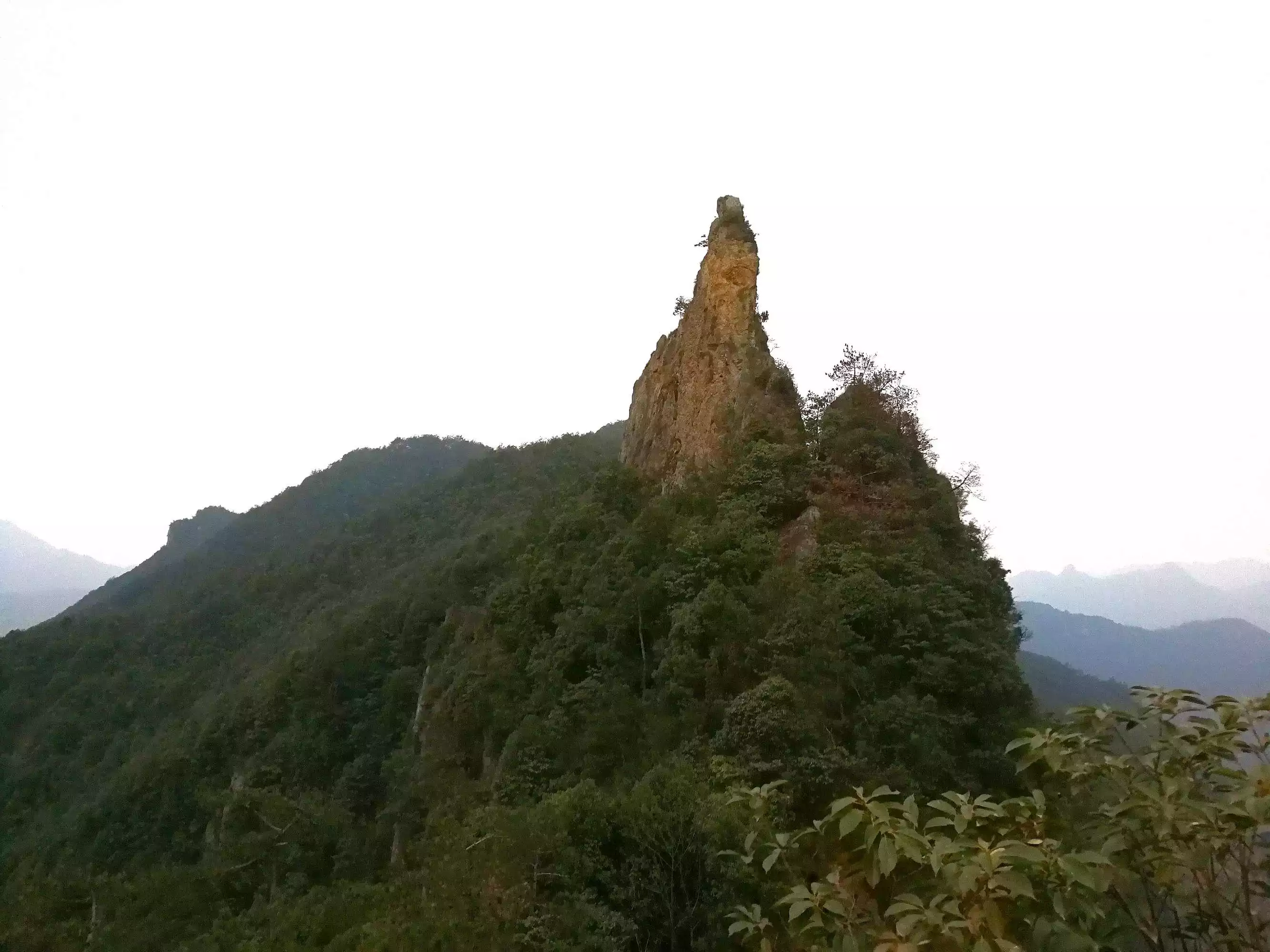五行山与五指山:压住孙悟空的是五指山还是五行山?