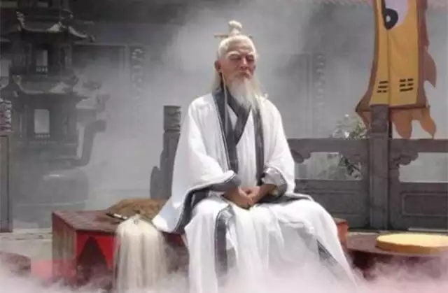 1、算命準的真實經歷嚇人:有沒有算命害苦人的經歷