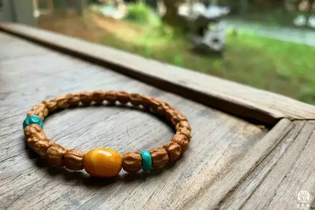 男人脖子上戴什么好，男人佩戴什么招财辟邪