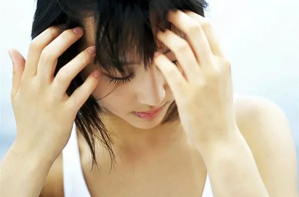 2、女人月经看运势:女人来月经的日期各自代表的意义和运气，这个是准确的说法吗？