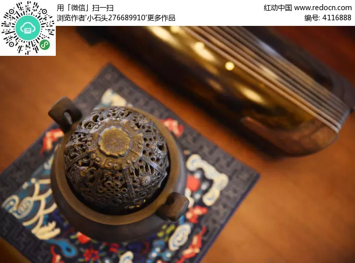 4、香炉摆放在客厅效果图:家中的香炉应该摆放在什么位置?