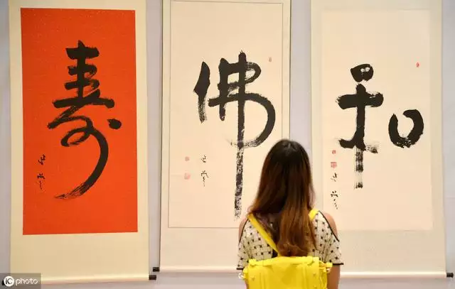 八字羊刃七殺力大無窮，女命帶羊刃長相漂亮