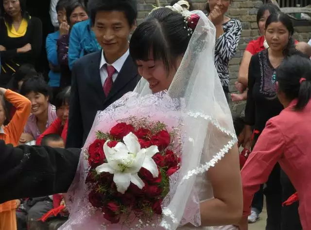 同歲的人結婚好嗎，同歲的夫妻到底好不好