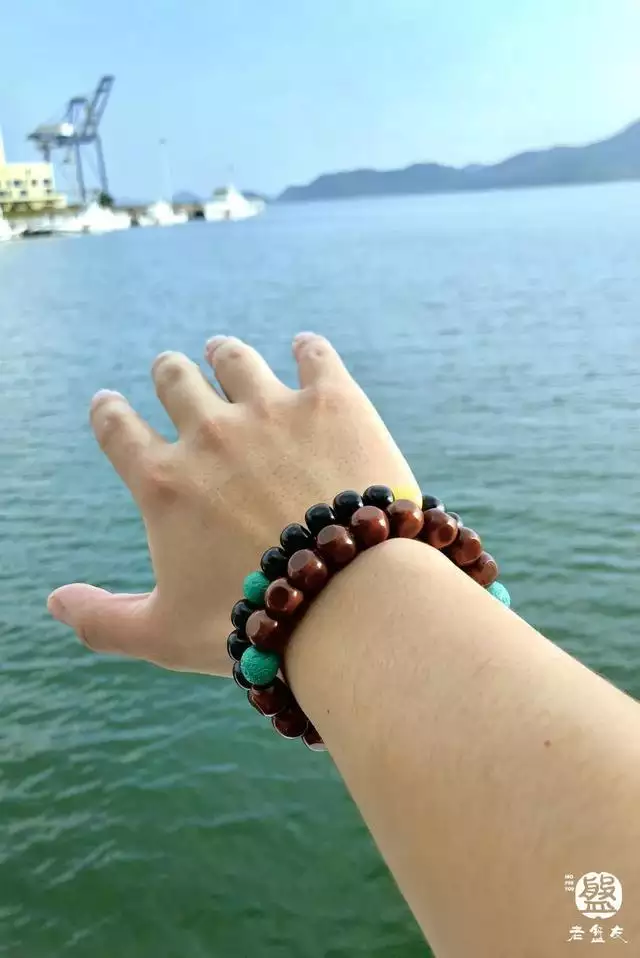 男人脖子上戴什么好，男人佩戴什么招财辟邪