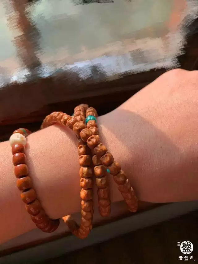 男人脖子上戴什么好，男人佩戴什么招财辟邪