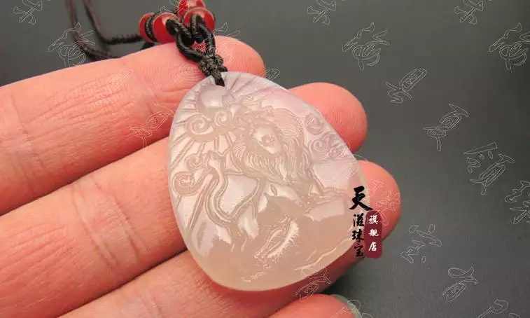 屬猴的人適合戴什麼掛件，1992年屬猴適合佩戴什麼飾品