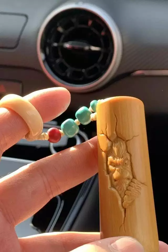 男人脖子上戴什么好，男人佩戴什么招财辟邪