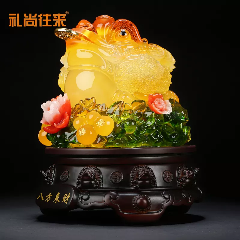 3、属虎佩戴什么旺财:属虎摆设或带什么东西可以守财？
