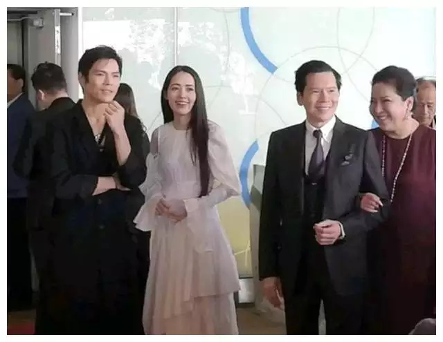 4、加代和白小航誰厲害:大哥加代的結局怎樣？