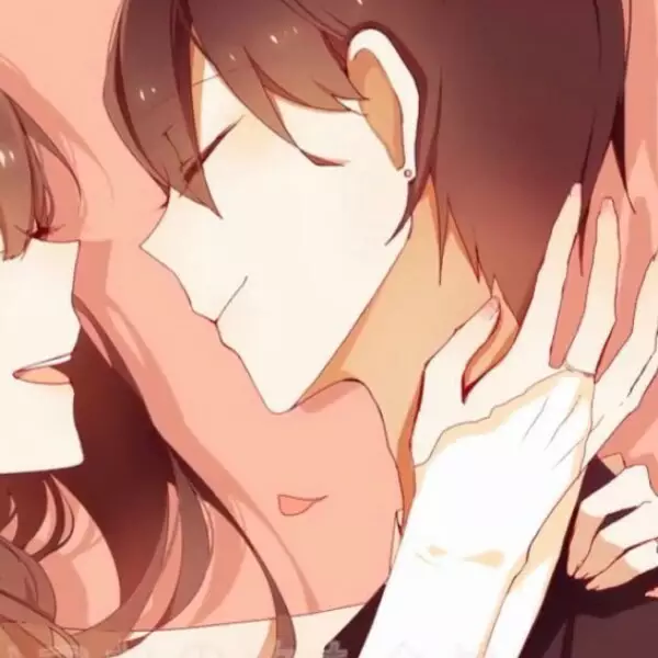 漫画情侣图片一左一右