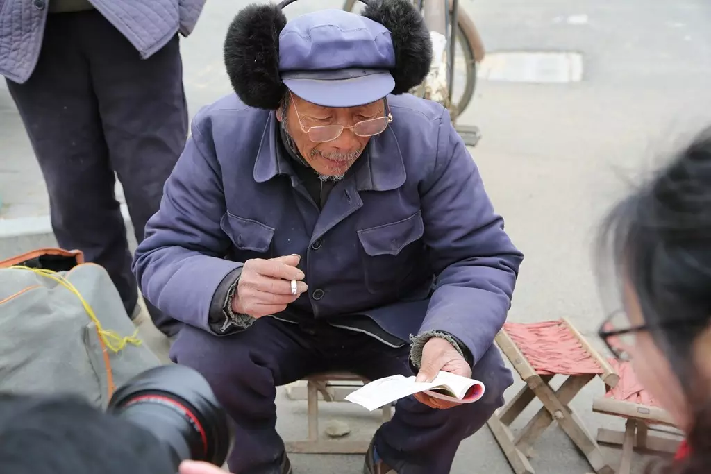 3、有算命的跟我爸算命，算準了很多東西，說我爸活不過50歲，現在我爸48歲就生了一場病，我特別害怕！