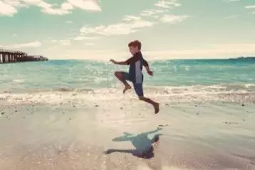 2、宝宝起名字大全出生免费:虎年出生的男孩起名张华龙可以吗