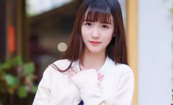 3、一個已婚女人對已婚男人說我也想你了，好想，好想，她內心怎麼想的