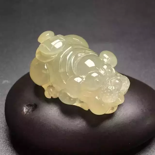 属鼠的人佩戴什么旺财，属鼠戴什么水晶招财