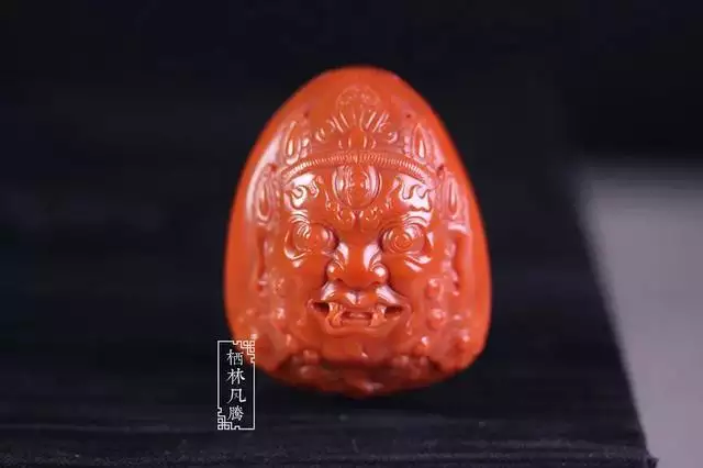 属狗的人佩戴什么招财，属狗的人佩带什么水晶能旺财