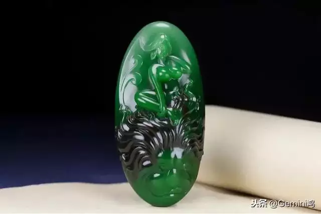 属虎女戴什么玉吊坠更好，属虎的适合戴什么玉石