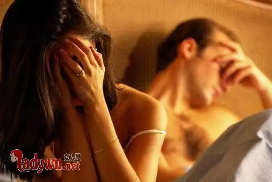 3、已婚男克制愛你的表現:一個已婚男人喜歡你會有什麼表現