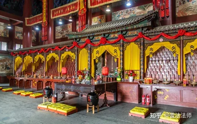 2、的香灰怎么处理:的香炉香灰很多，应该怎样清理？