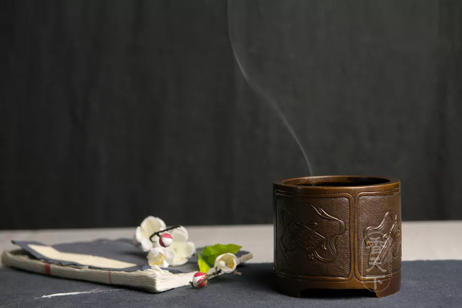 4、送香炉有什么禁忌:供香炉的讲究