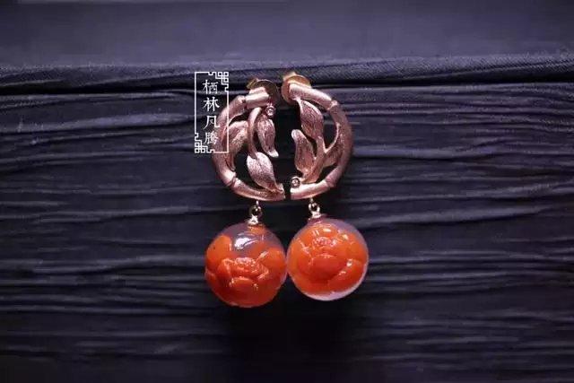 屬狗佩戴什麼玉石更好，屬狗人永遠最旺的顏色