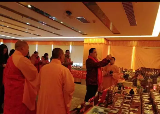 6年虎女36岁运势，1986年属虎35岁后享福女"