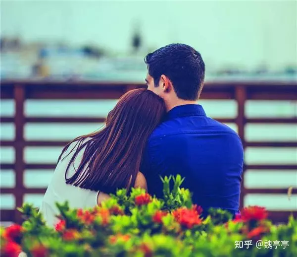 2、已婚男瘋狂想念已婚女:一個已婚男人愛上一個已婚女人會有什麼表現？
