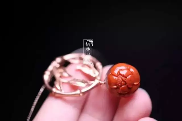 属狗的人佩戴什么招财，属狗的人佩带什么水晶能旺财