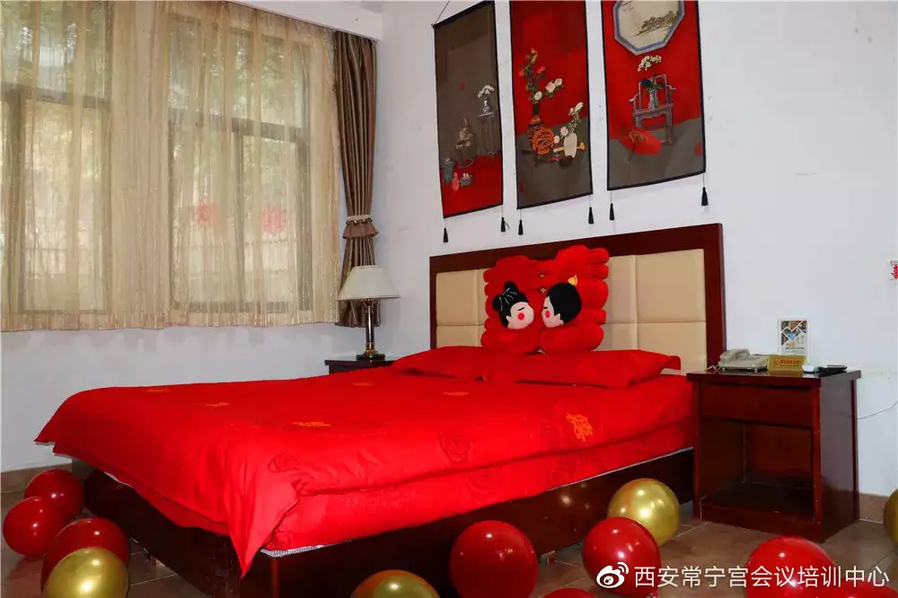 4、年嫁娶吉日一览表:年4月结婚吉日一览表?