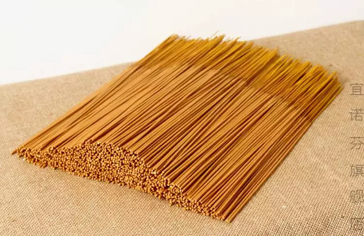 2、家中的香灰怎么处理:家里请的画,旧了,不想要了,需要怎么处理