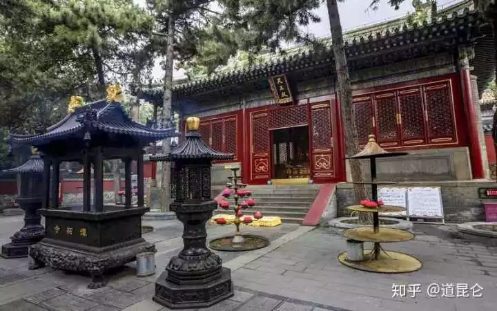 钱塘江桥五行缺火的下联是什么
