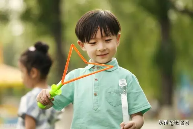 属牛男孩取名字寓意好的字，属牛的男孩子取什么名字好
