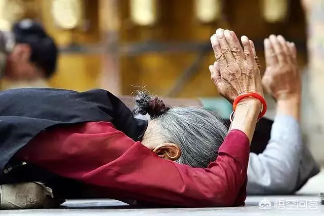 2、烧香看事准不准:烧香算卦准么？它是根据什么算的？