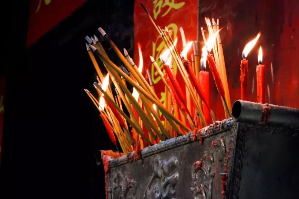 7、烧香图二十四图解:烧香香灰形状图解