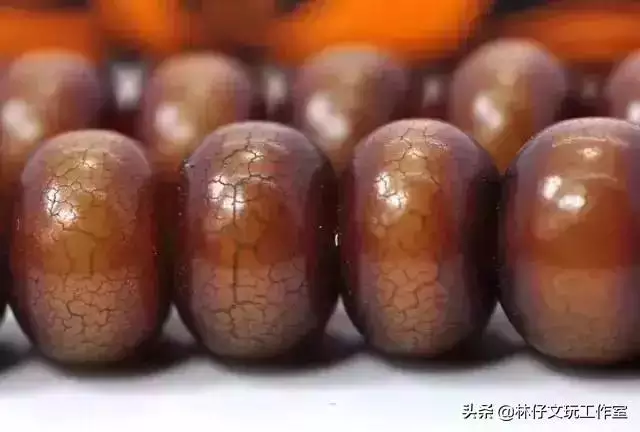 属鼠人一生佩戴什么好，72年属鼠人的吉利数字