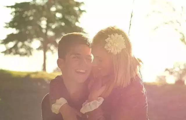 属虎的跟什么属相结婚最合，属虎的女生跟什么属相配