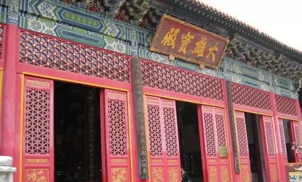 2、听说武汉归元求姻缘灯很灵，有二个朋友第二年就应验了。还有人应验了的吗？
