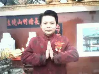 2、在家烧香会招东西:自己在家里闻见烧香的味道是什么象征