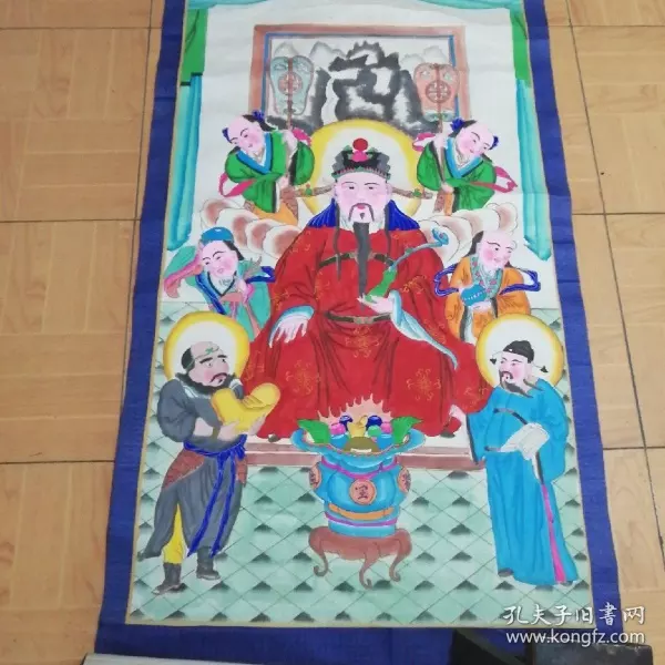 3、财神爷上面的灰可以清理吗:财神爷身上的灰尘怎么清理