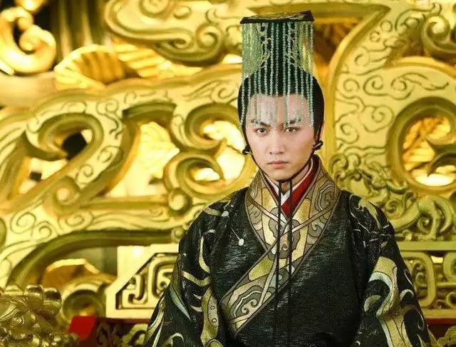 屬兔男深愛的女人，最寵女友的生肖兔男