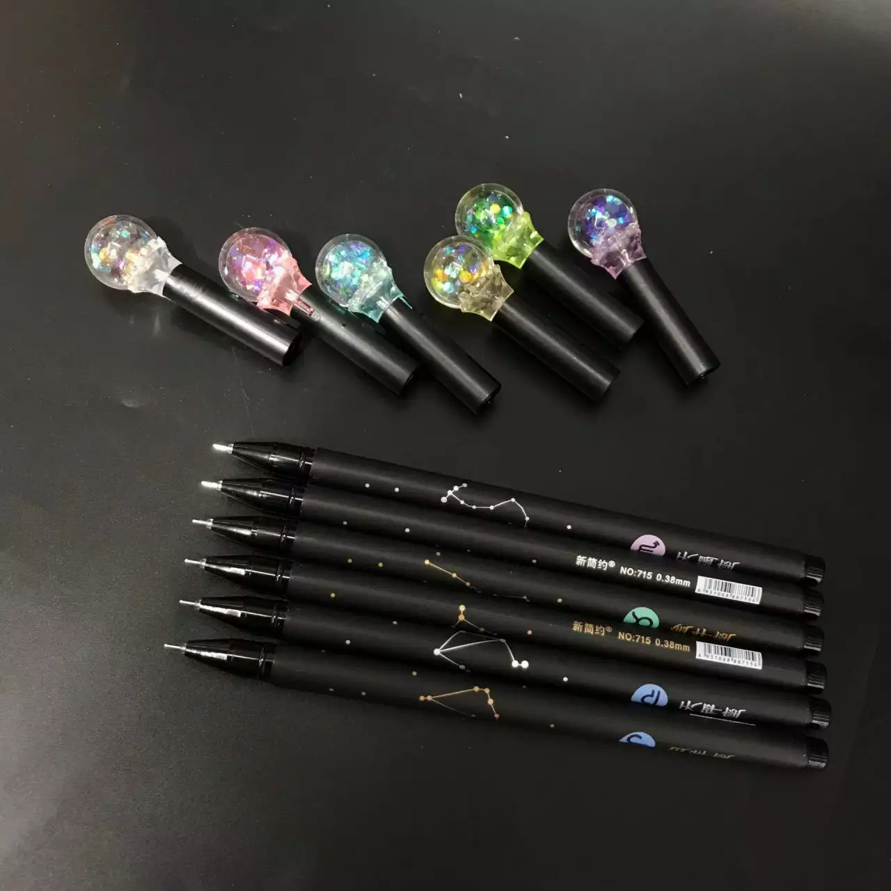 1、十二星座专属水晶笔:十二星座水晶钥匙扣怎么弄亮