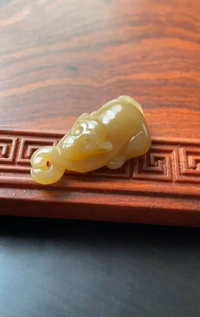 属虎的人应该佩戴什么玉器，属虎戴什么最合适